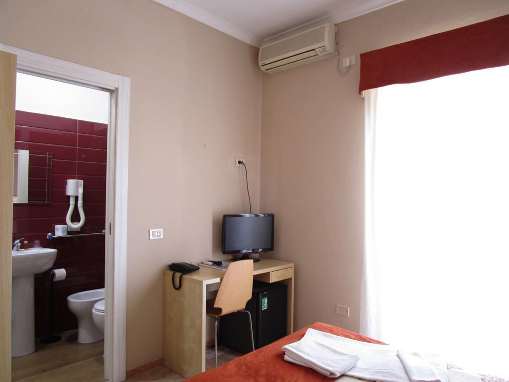 Hotel Nelton Scafati Habitación foto